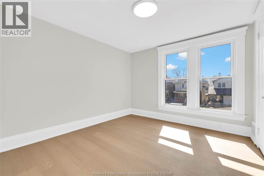 884 Moy, Windsor, ON - Indoor Photo Showing Other Room