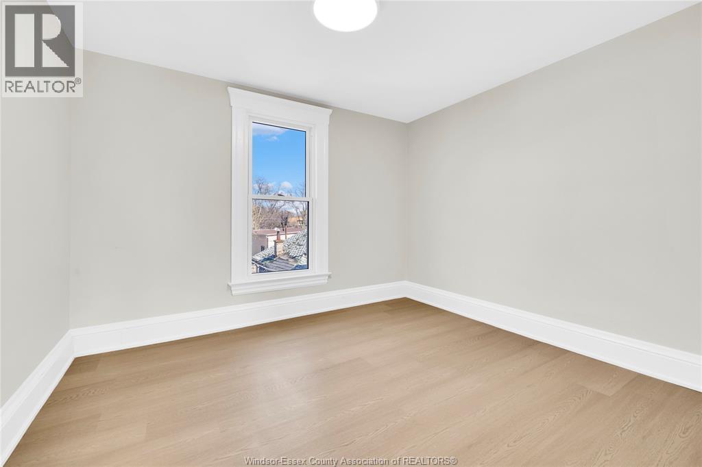 884 Moy, Windsor, ON - Indoor Photo Showing Other Room