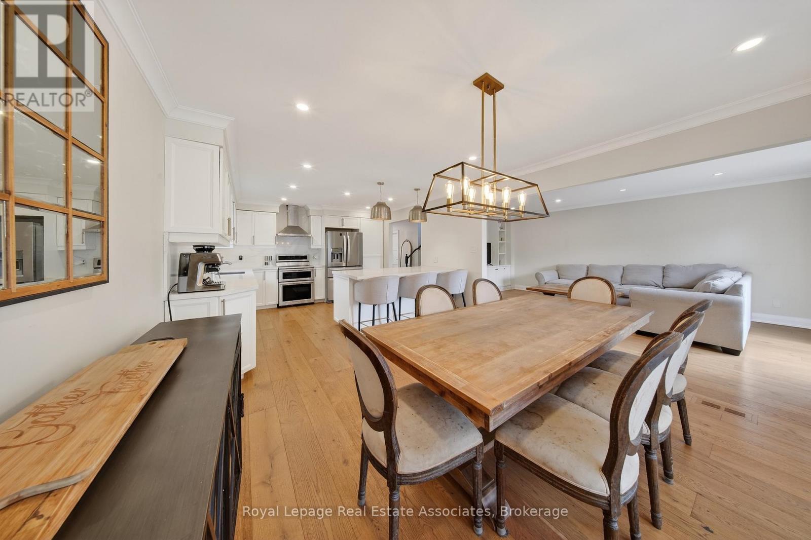 67 Beechnut Crescent, Clarington, ON - Indoor Photo Showing Dining Room