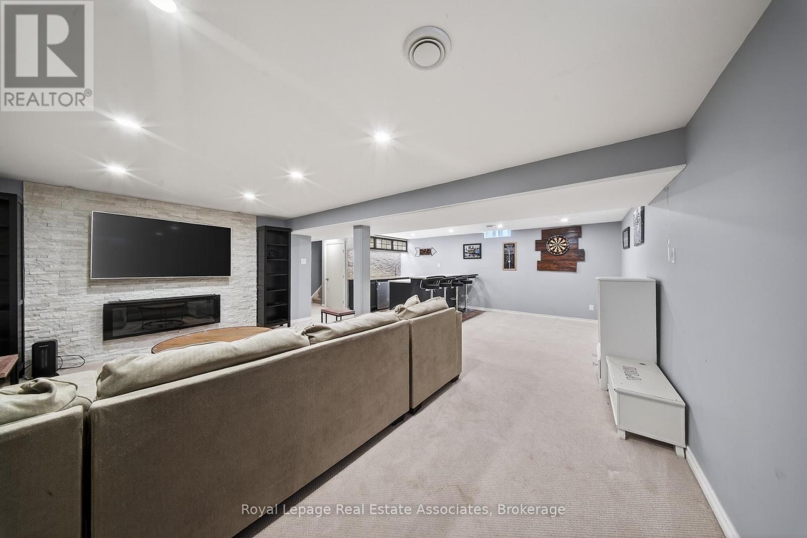 67 Beechnut Crescent, Clarington, ON - Indoor Photo Showing Basement