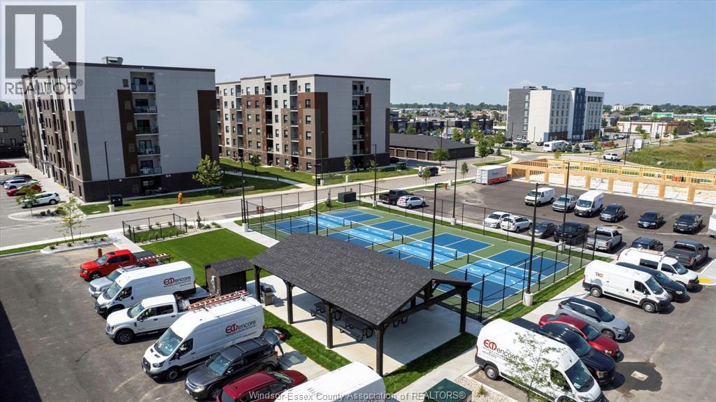 716 Brownstone Unit# 606, Tecumseh, ON - Outdoor With View