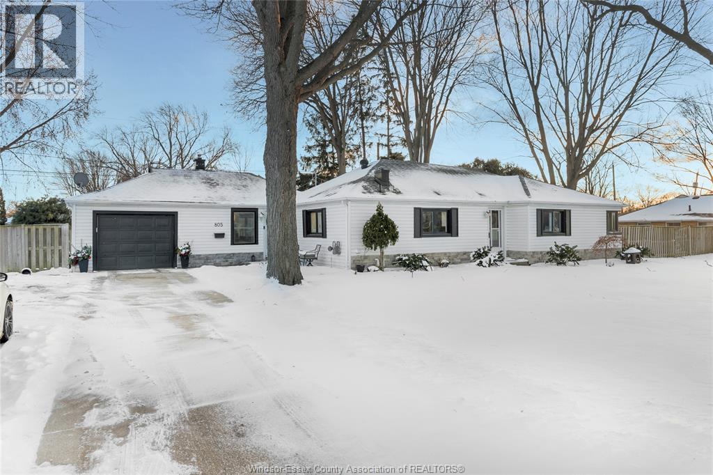805 Roselawn, Windsor, ON - Outdoor