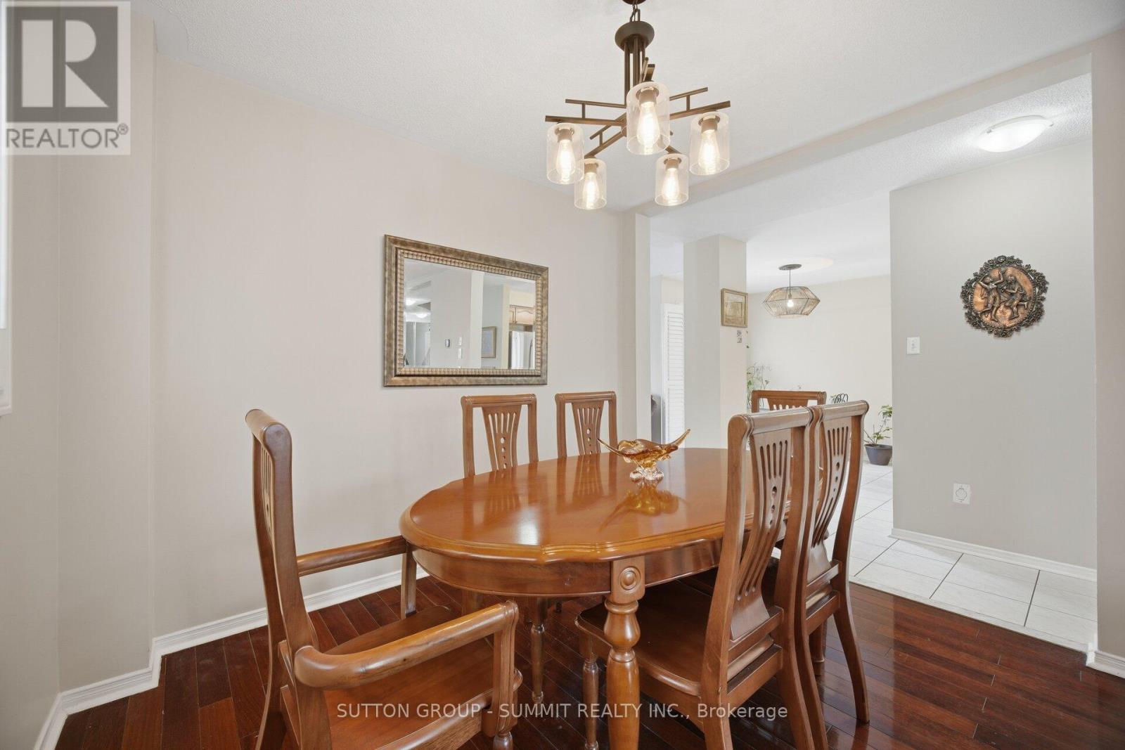 5387 Flatford Road, Mississauga, ON - Indoor Photo Showing Dining Room