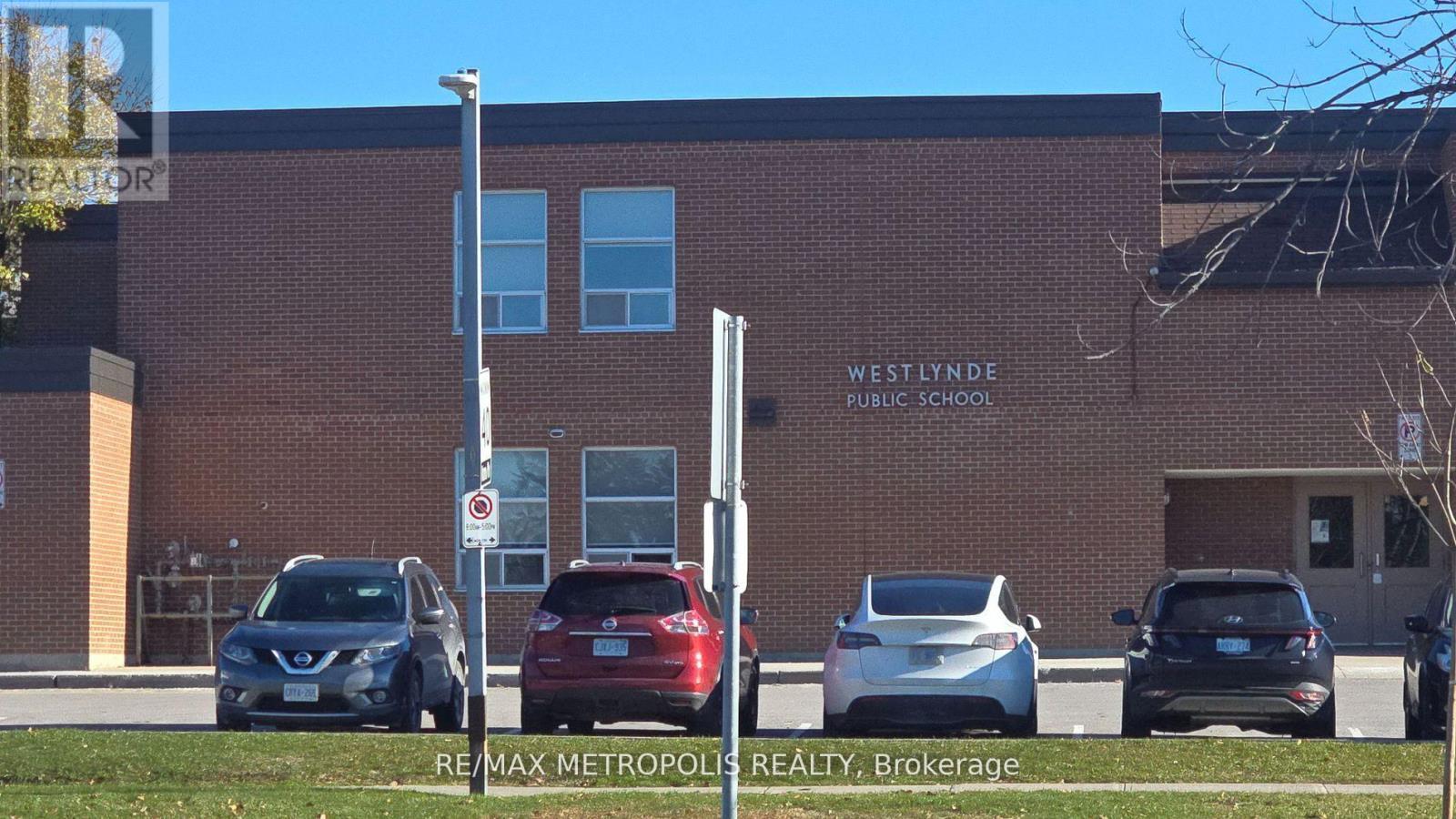 10 - 261 Michael Boulevard, Whitby, ON