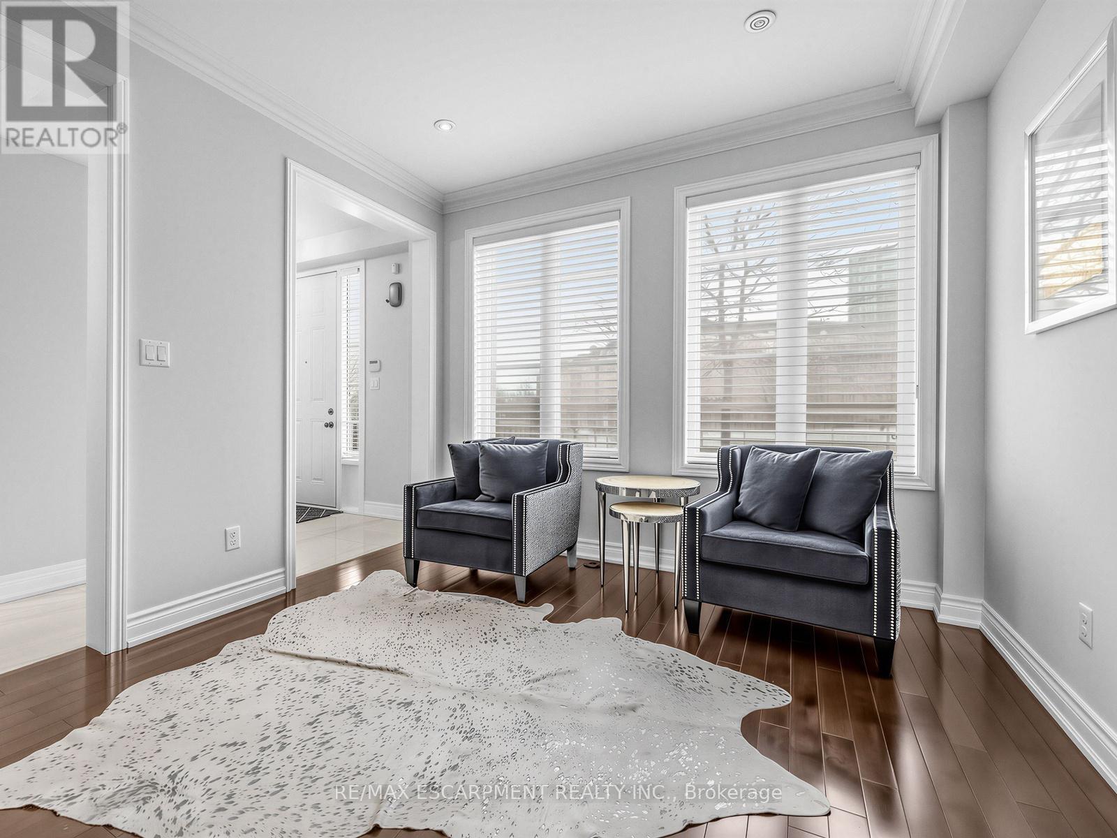 131 Robert Speck Parkway, Mississauga, ON - Indoor Photo Showing Other Room