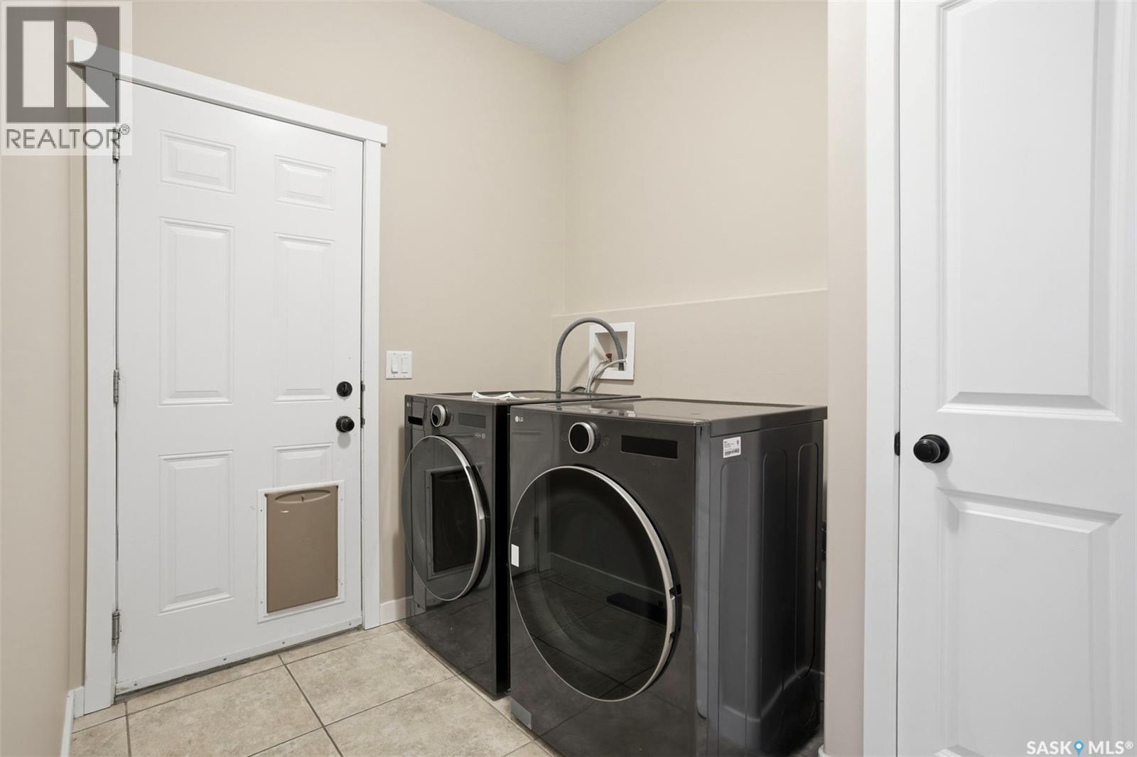 135 Brainerd Crescent, Saskatoon, SK - Indoor Photo Showing Laundry Room