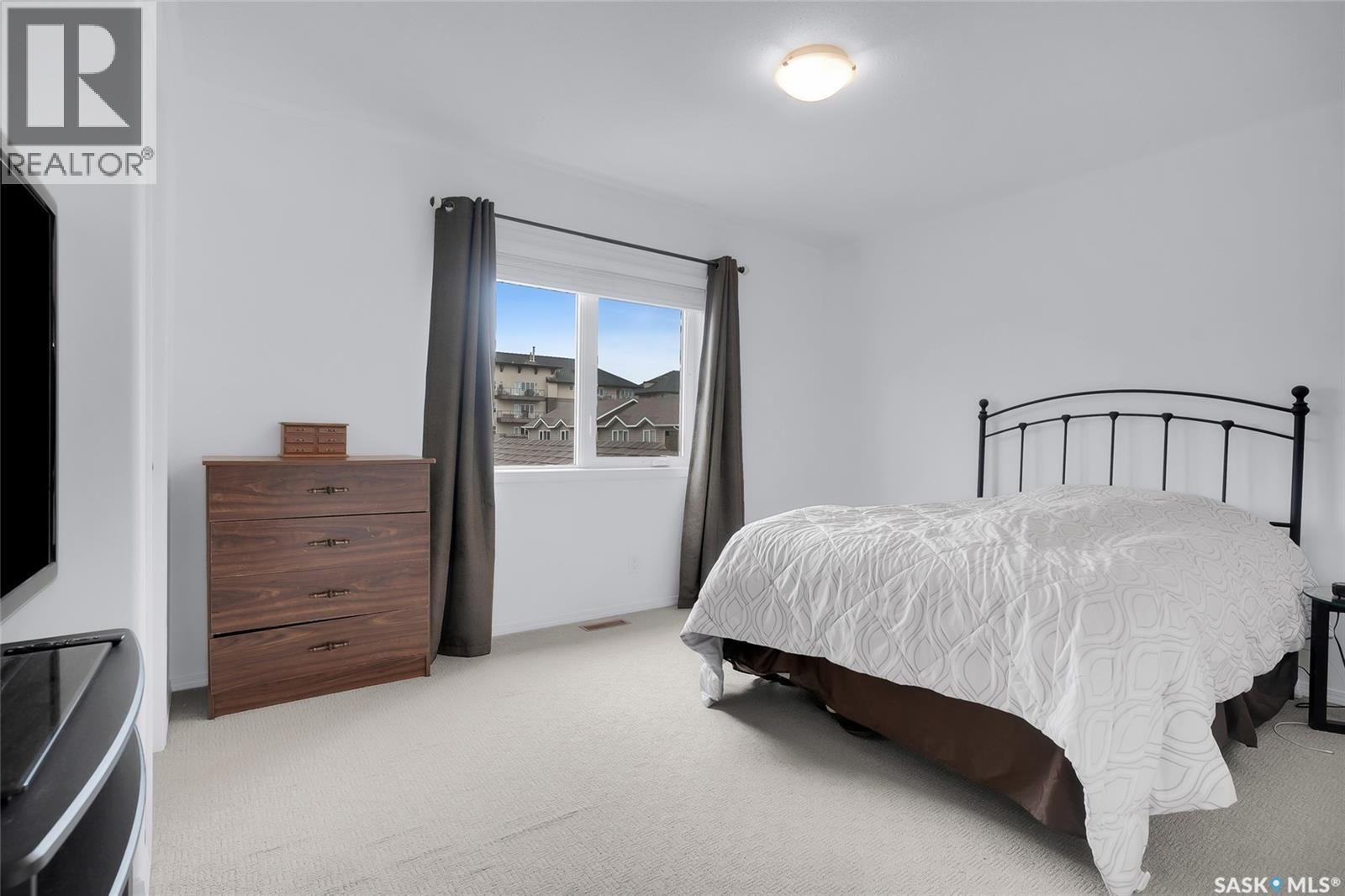 1406 715 Hart Road, Saskatoon, SK - Indoor Photo Showing Bedroom
