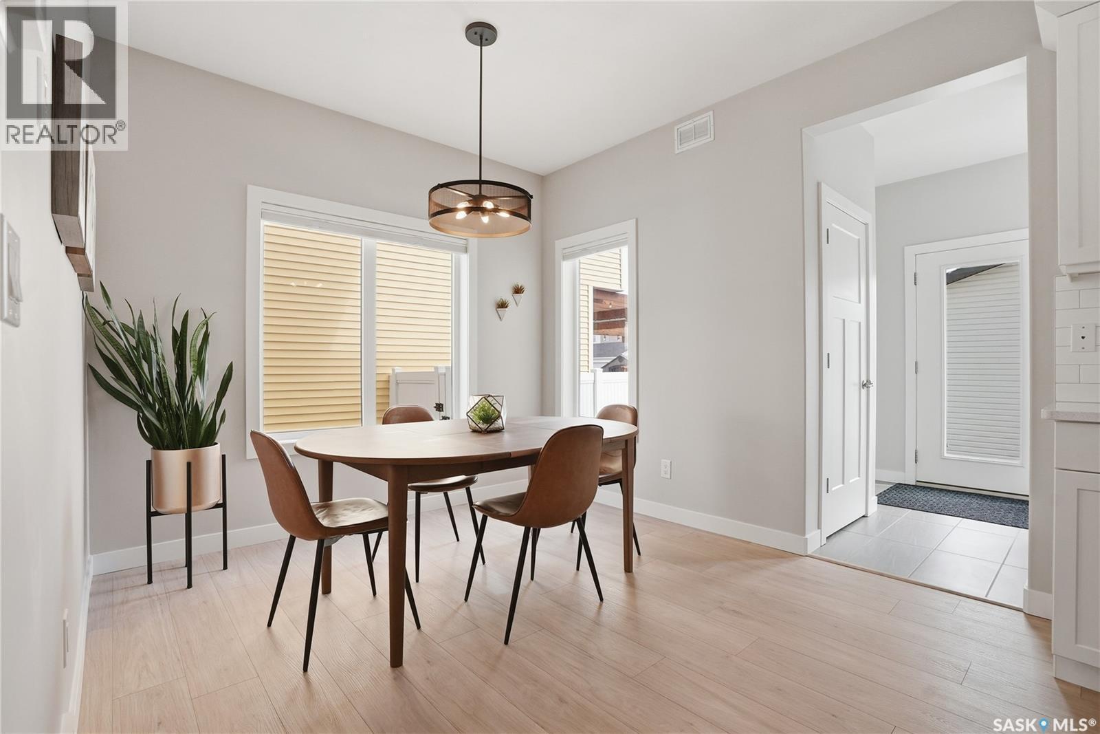 335 Secord Way, Saskatoon, SK - Indoor Photo Showing Dining Room