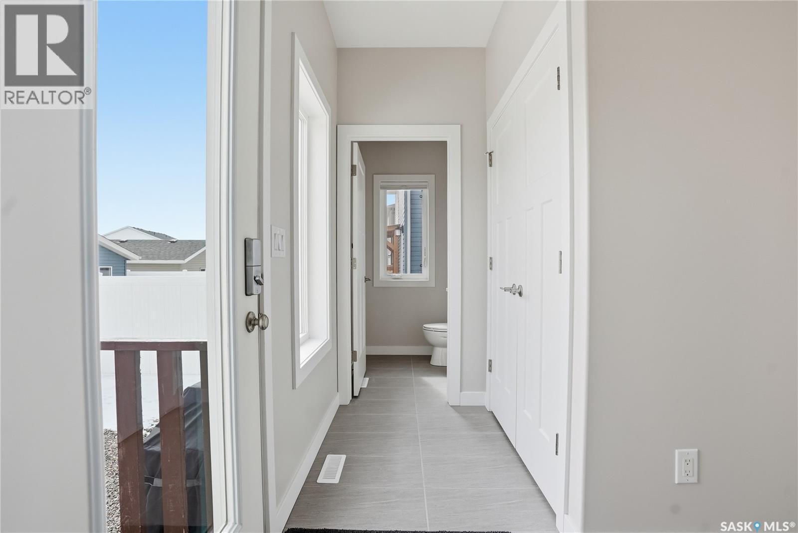 335 Secord Way, Saskatoon, SK - Indoor Photo Showing Other Room