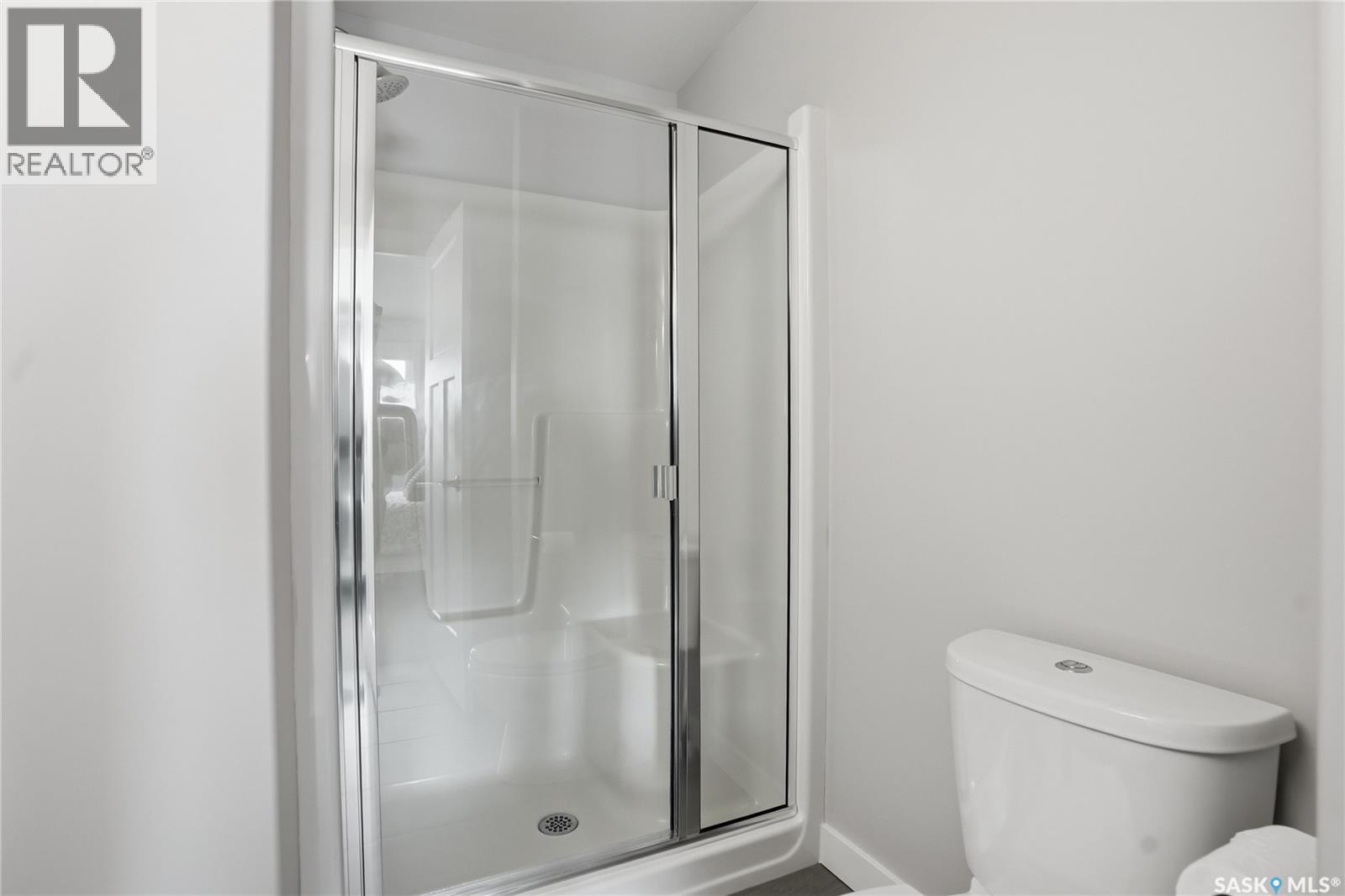 335 Secord Way, Saskatoon, SK - Indoor Photo Showing Bathroom