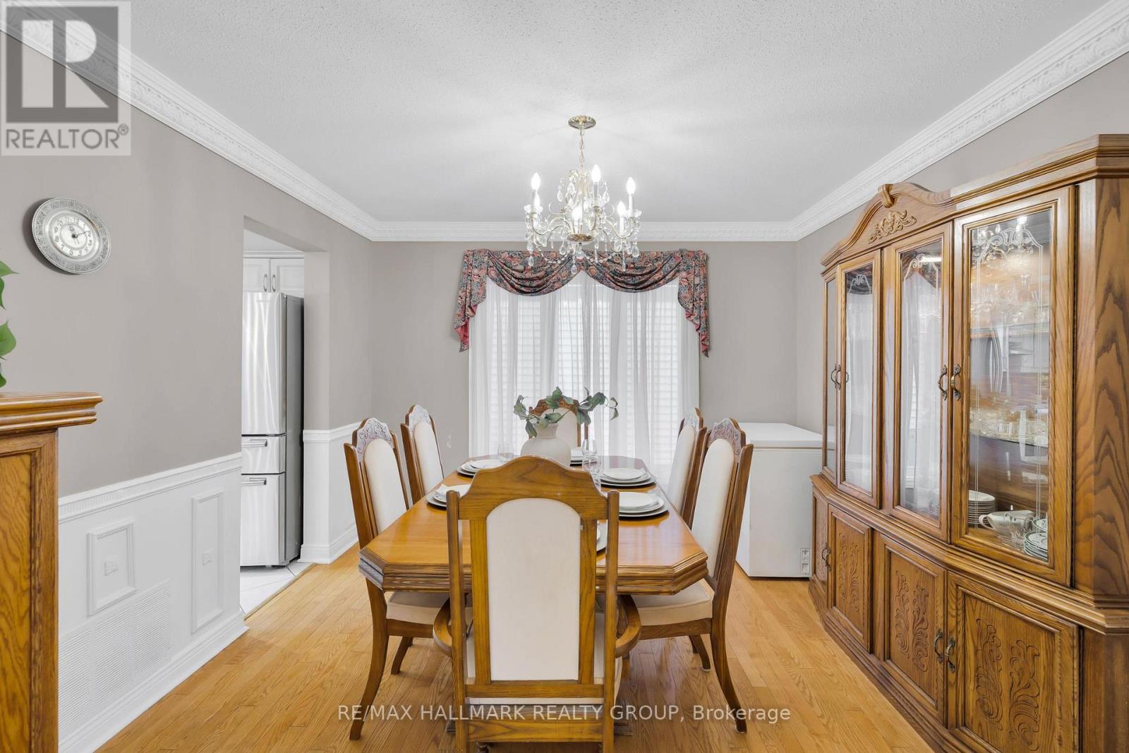 Seperate Dining Room - 5 Ellisson Way, Ottawa, ON - Indoor Photo Showing Dining Room