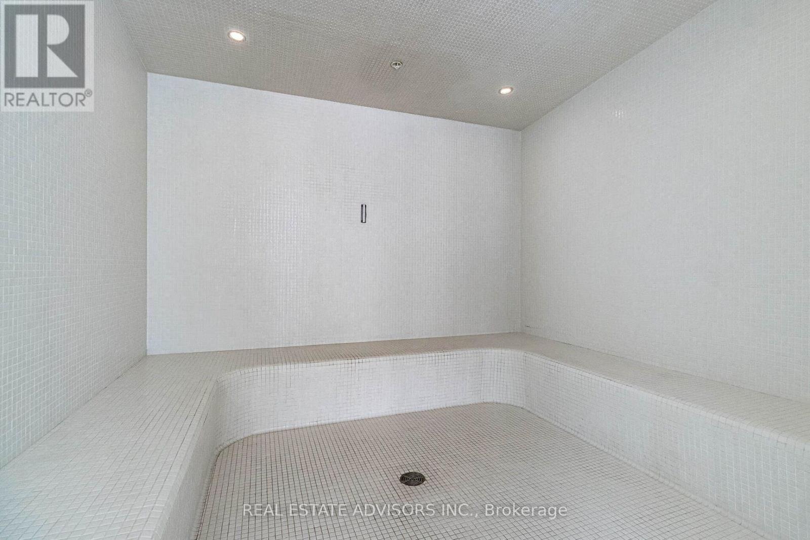522 - 185 Dunlop Street E, Barrie, ON - Indoor Photo Showing Other Room