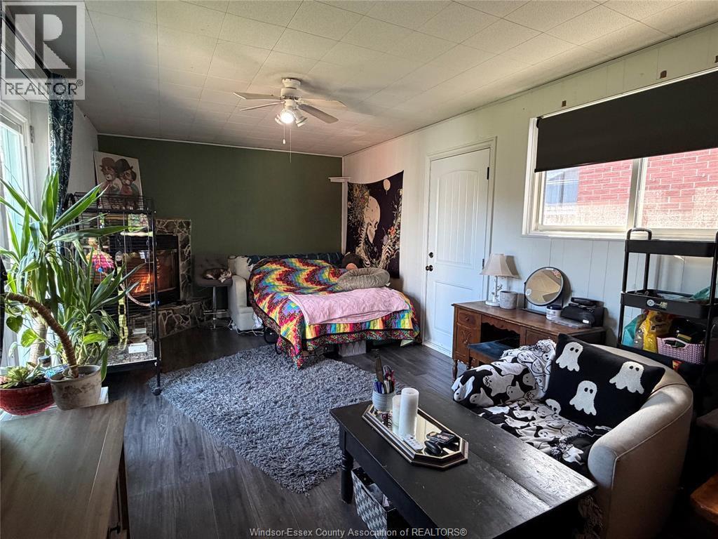 858 Laporte, Windsor, ON - Indoor Photo Showing Bedroom