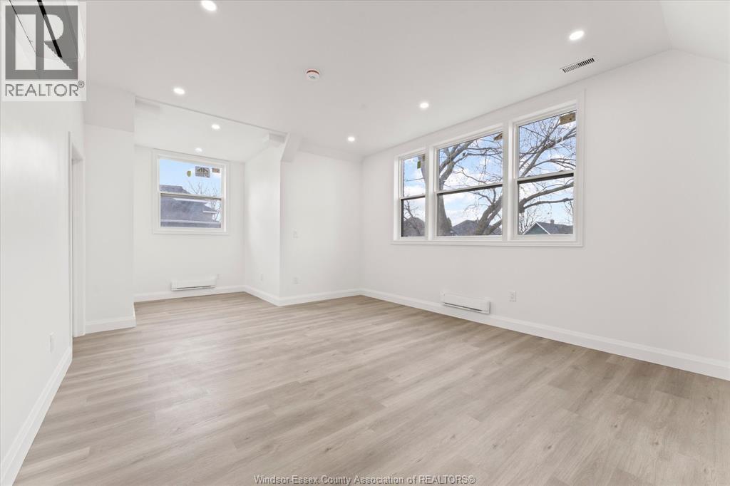 702 Pierre, Windsor, ON - Indoor Photo Showing Other Room