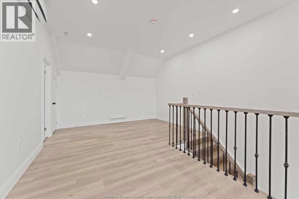 702 Pierre, Windsor, ON - Indoor Photo Showing Other Room