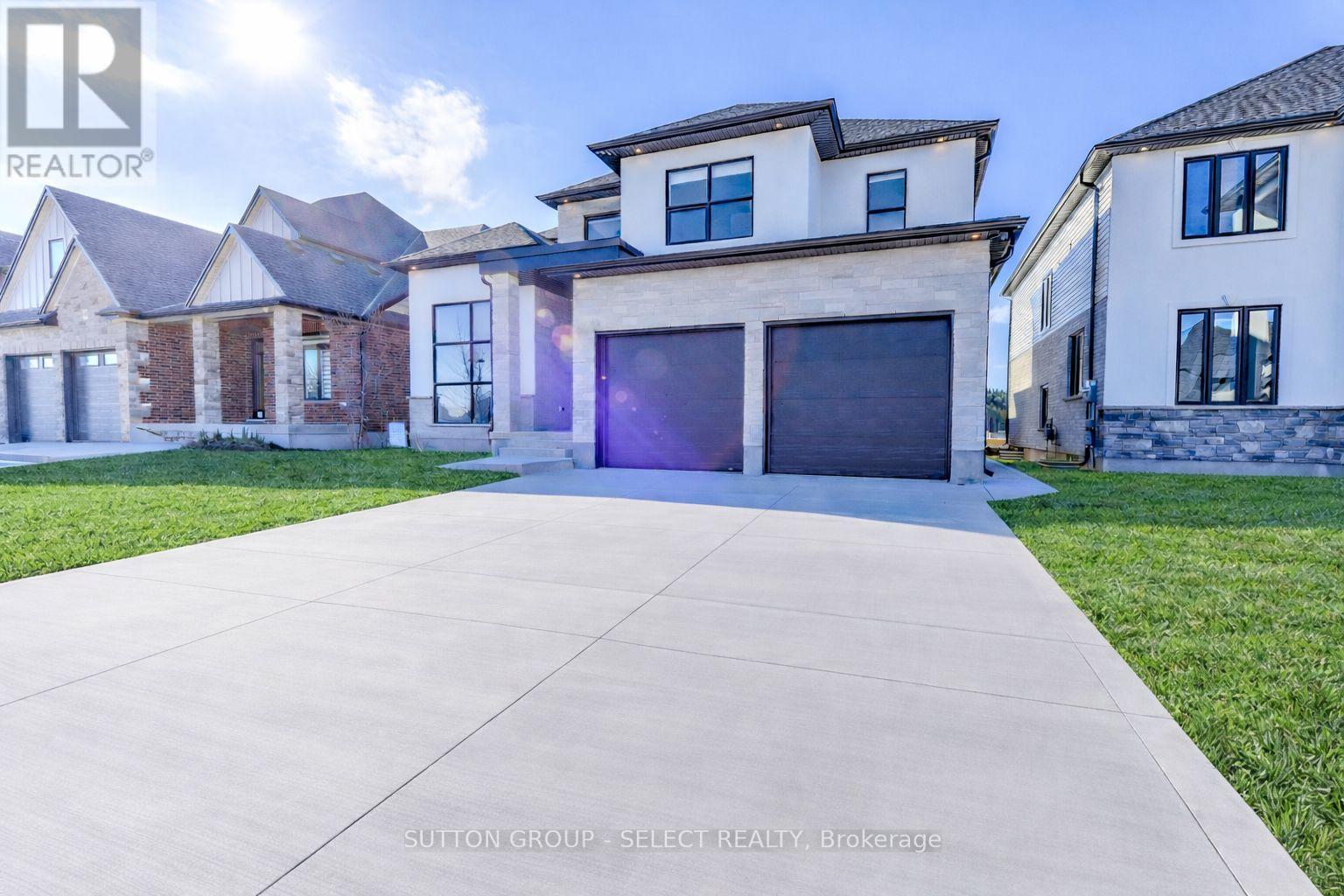 102 Silver Maple Circle, Thames Centre, ON - Outdoor With Facade