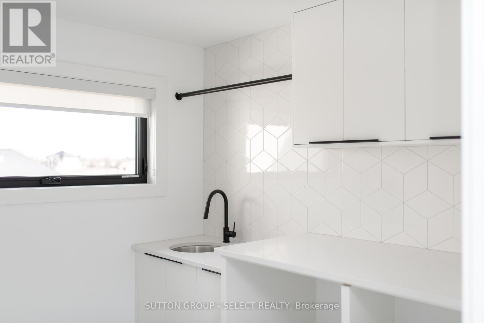 102 Silver Maple Circle, Thames Centre, ON - Indoor