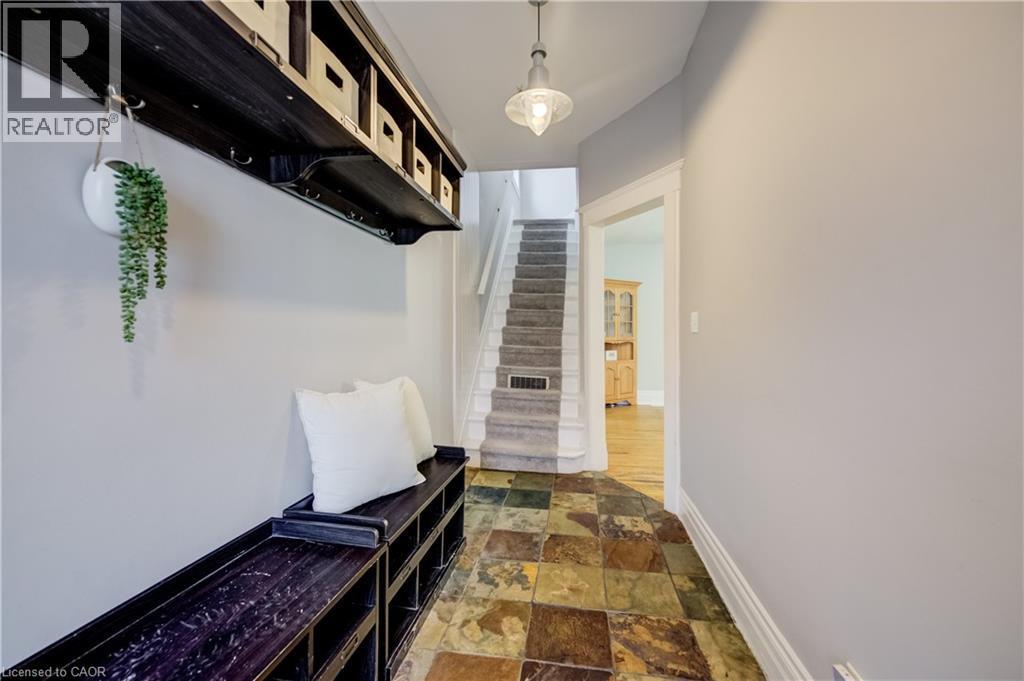 25 John Street, Cambridge, ON - Indoor Photo Showing Other Room