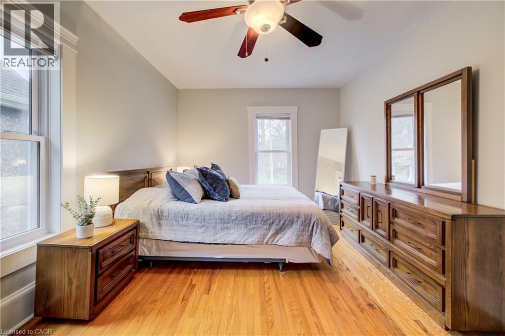 25 John Street, Cambridge, ON - Indoor Photo Showing Bedroom
