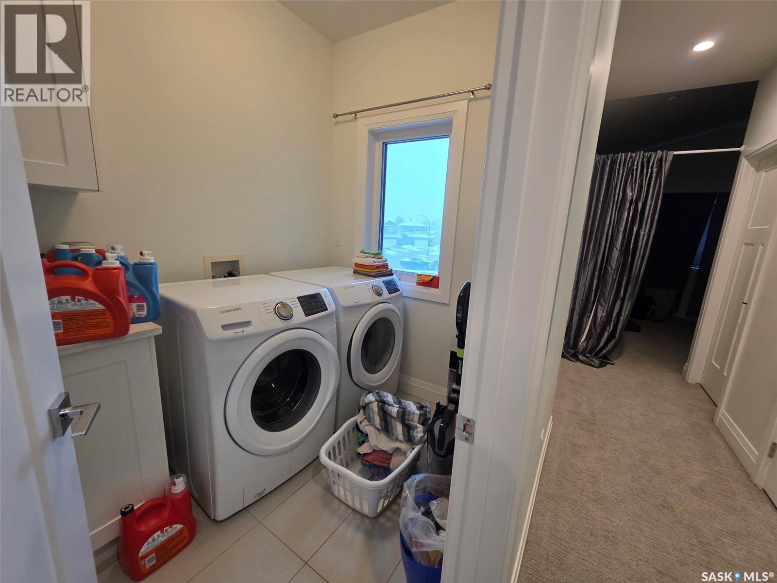 4118 Diefenbaker Drive, Saskatoon, SK - Indoor Photo Showing Laundry Room