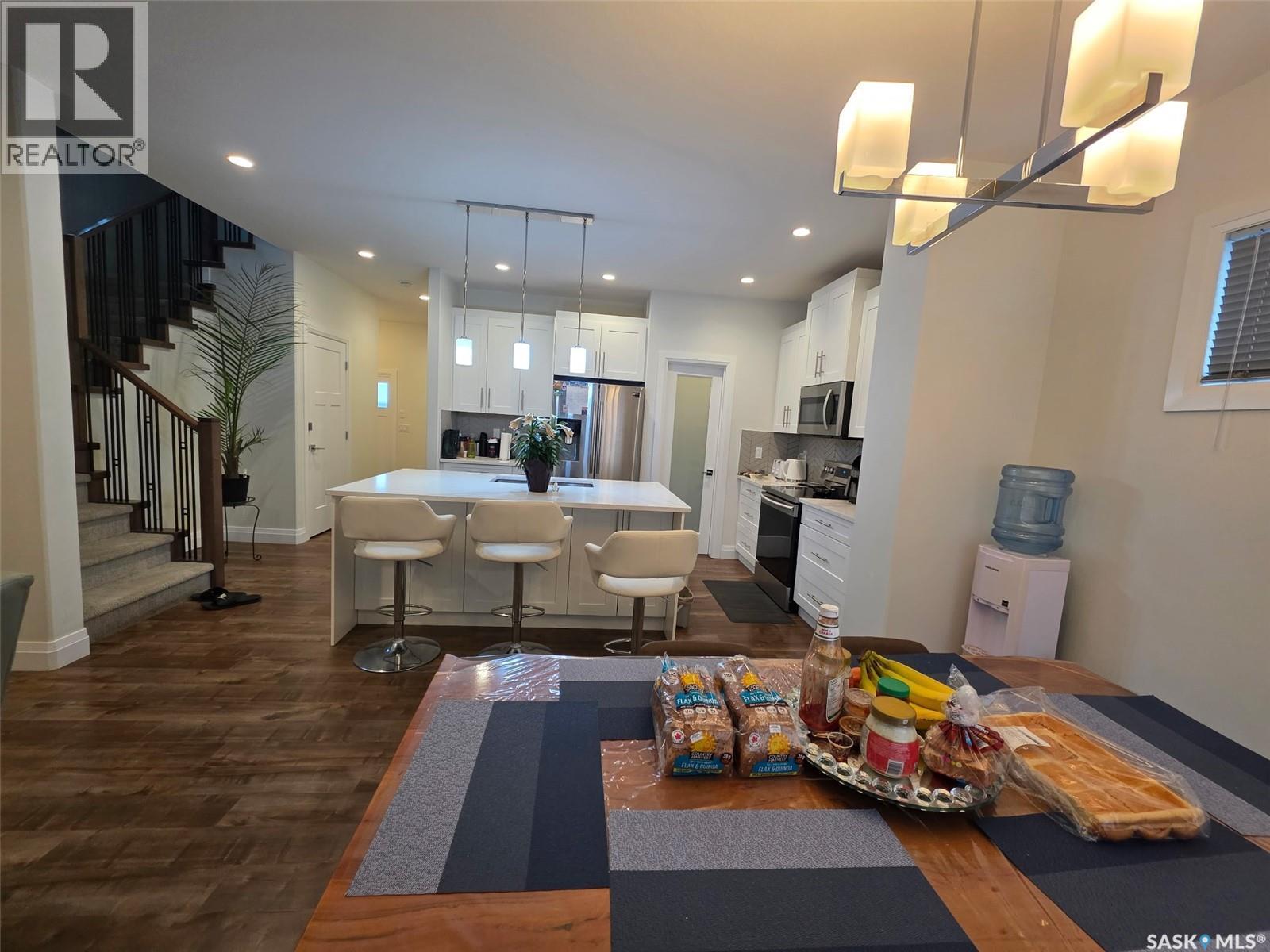 4118 Diefenbaker Drive, Saskatoon, SK - Indoor