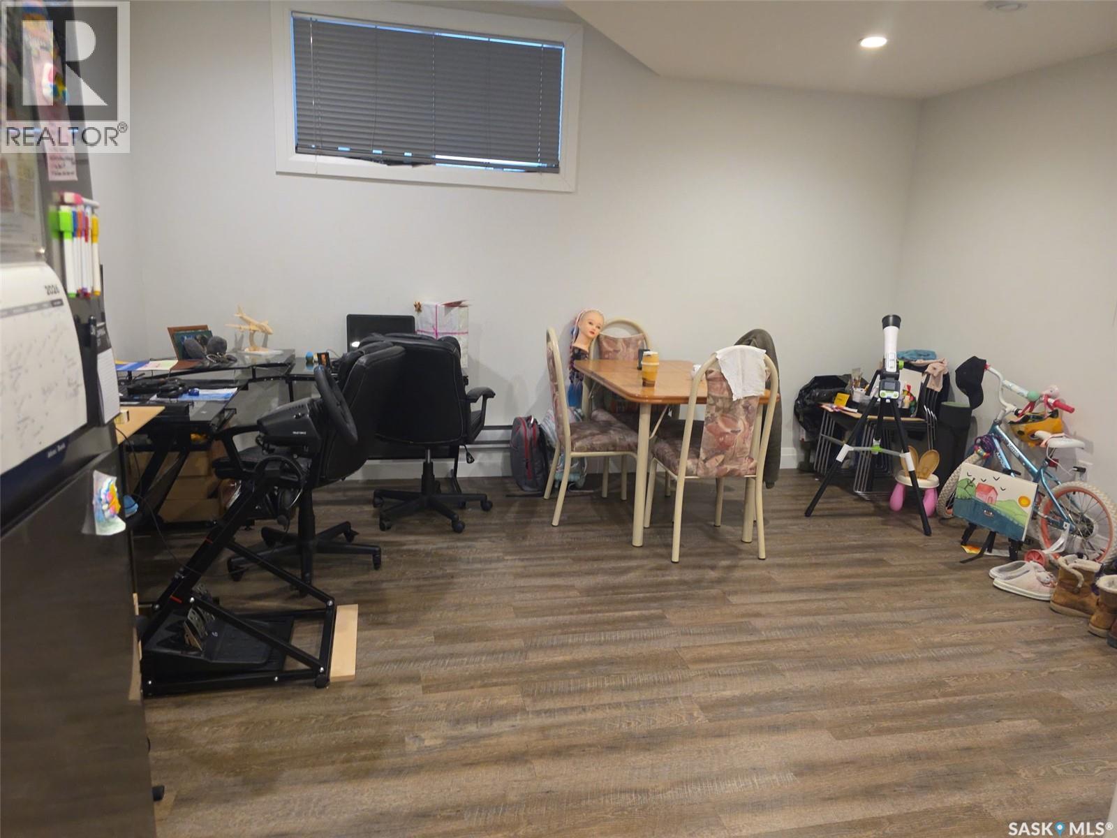 4118 Diefenbaker Drive, Saskatoon, SK - Indoor