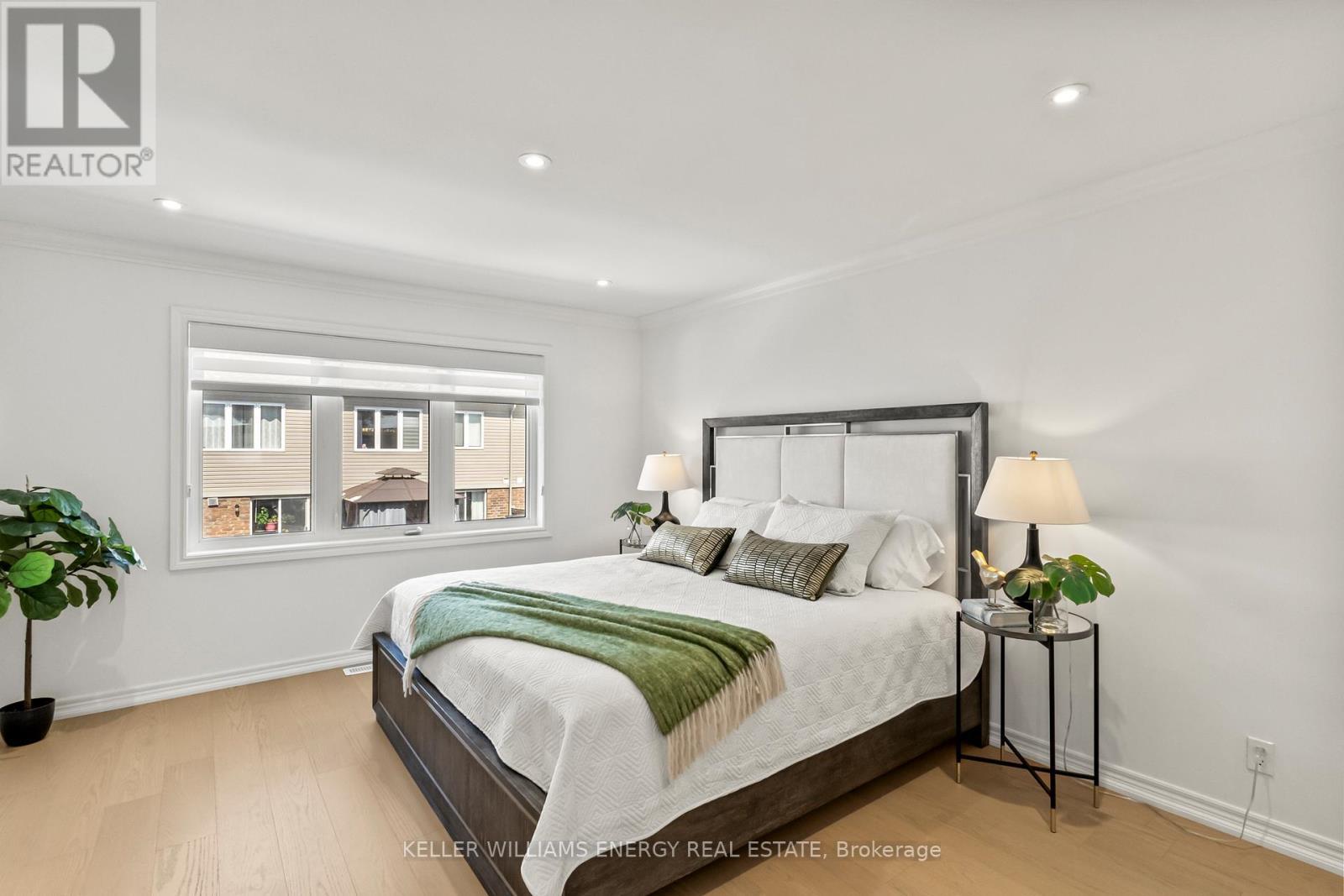 33 Tabaret Crescent, Oshawa (Windfields), ON - Indoor Photo Showing Bedroom