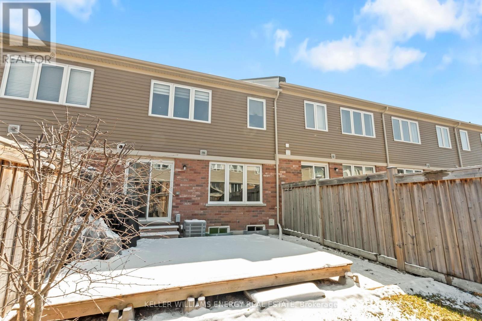 33 Tabaret Crescent, Oshawa (Windfields), ON - Outdoor