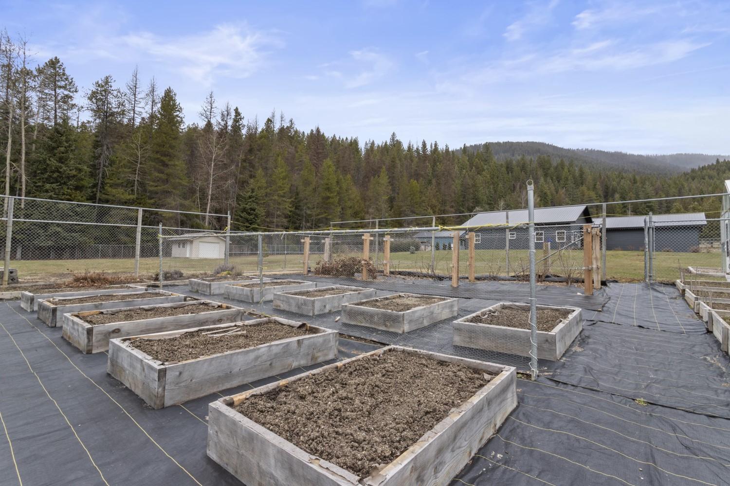 1087 Bear Brook Road, Arrow Creek, BC - Outdoor