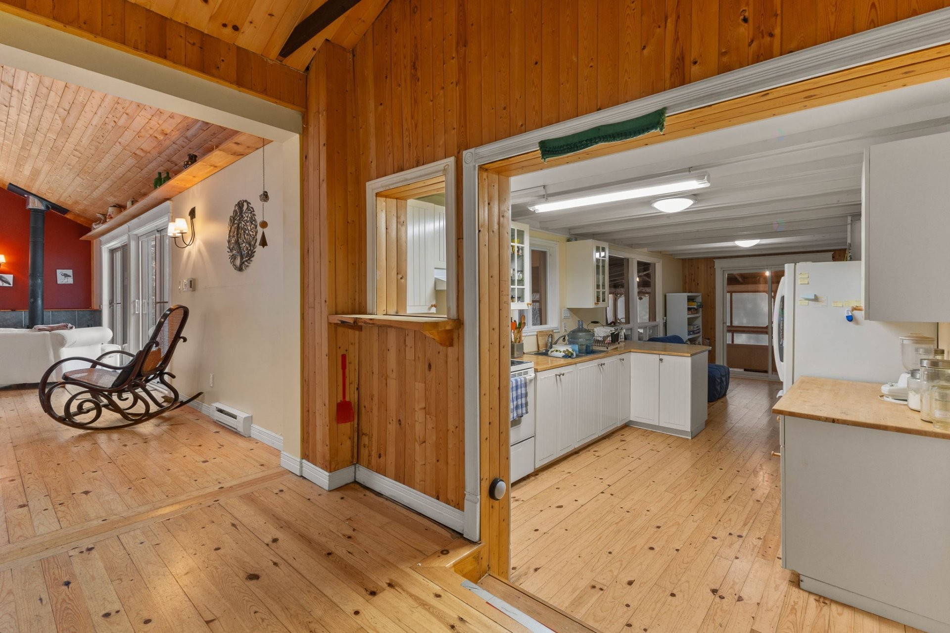 Overall view - 6 Ch. De La Mer-Bleue, Messines, QC - Indoor Photo Showing Kitchen