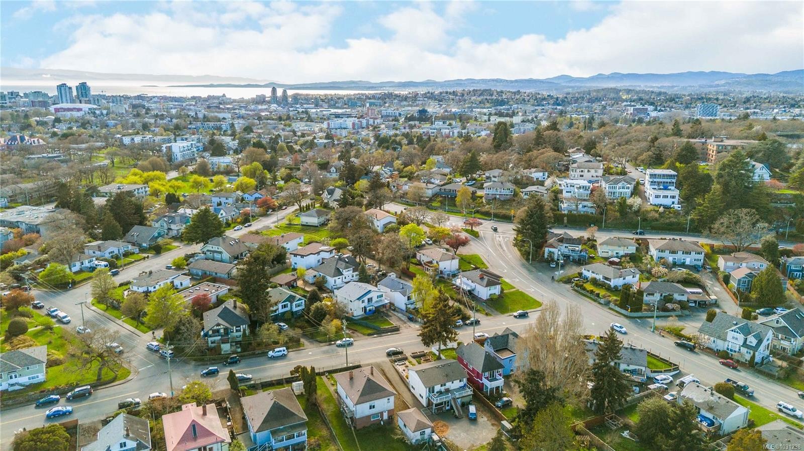 2940 Cedar Hill Rd, Victoria, BC