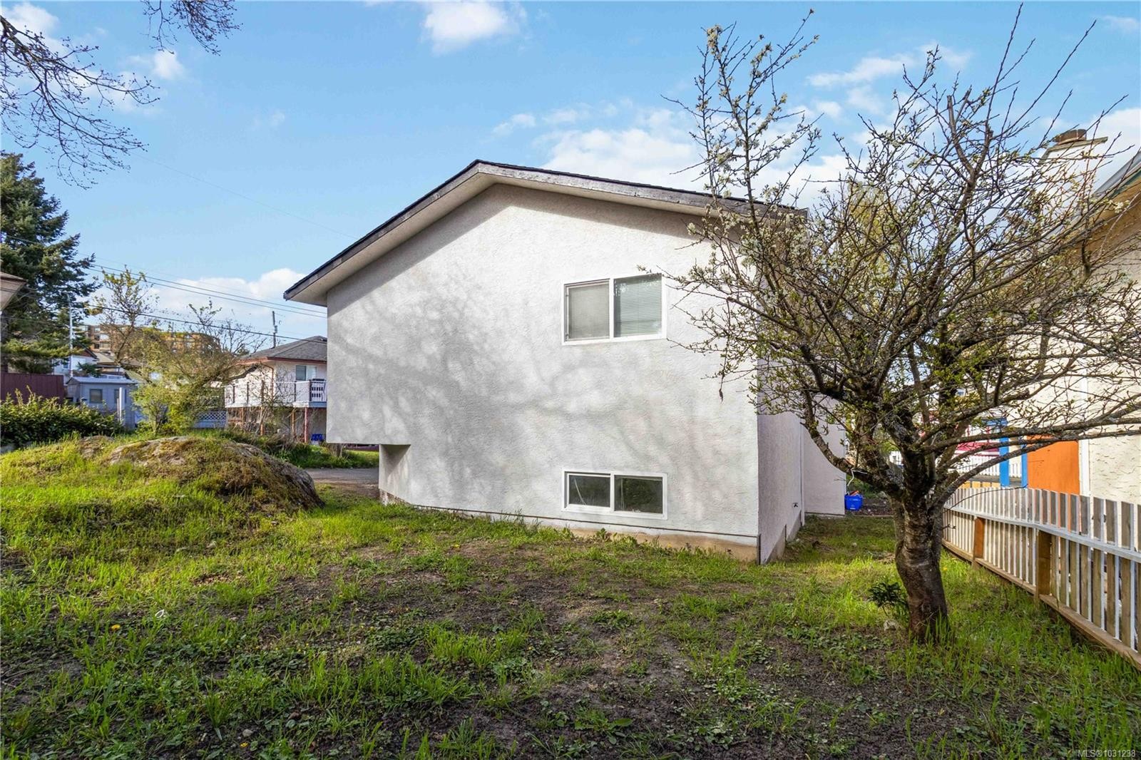 2940 Cedar Hill Rd, Victoria, BC