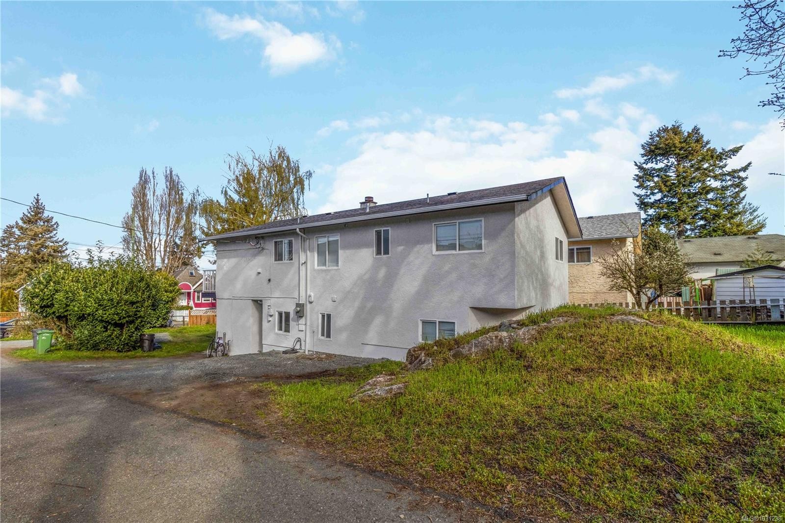 2940 Cedar Hill Rd, Victoria, BC