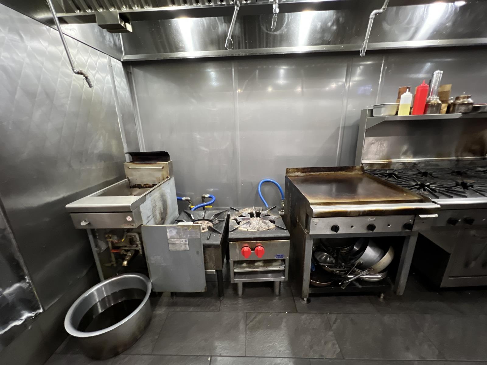 326 Saddleback Rd Nw, Edmonton, AB