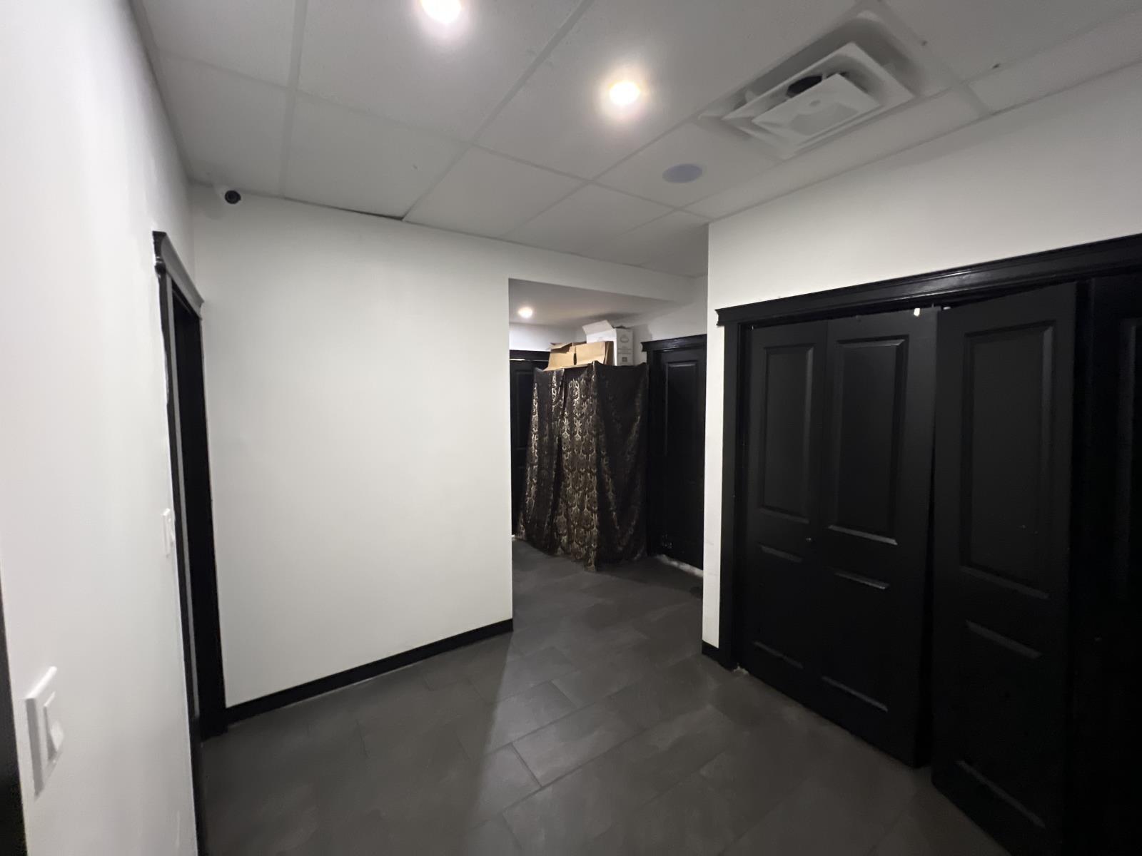 326 Saddleback Road Nw, Edmonton, AB