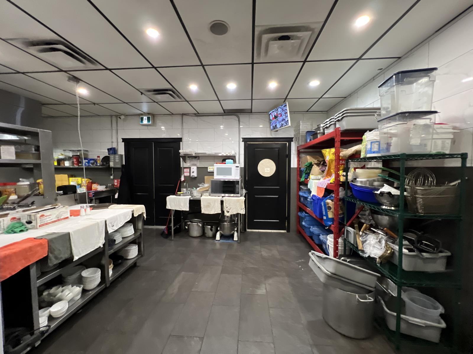 326 Saddleback Road Nw, Edmonton, AB