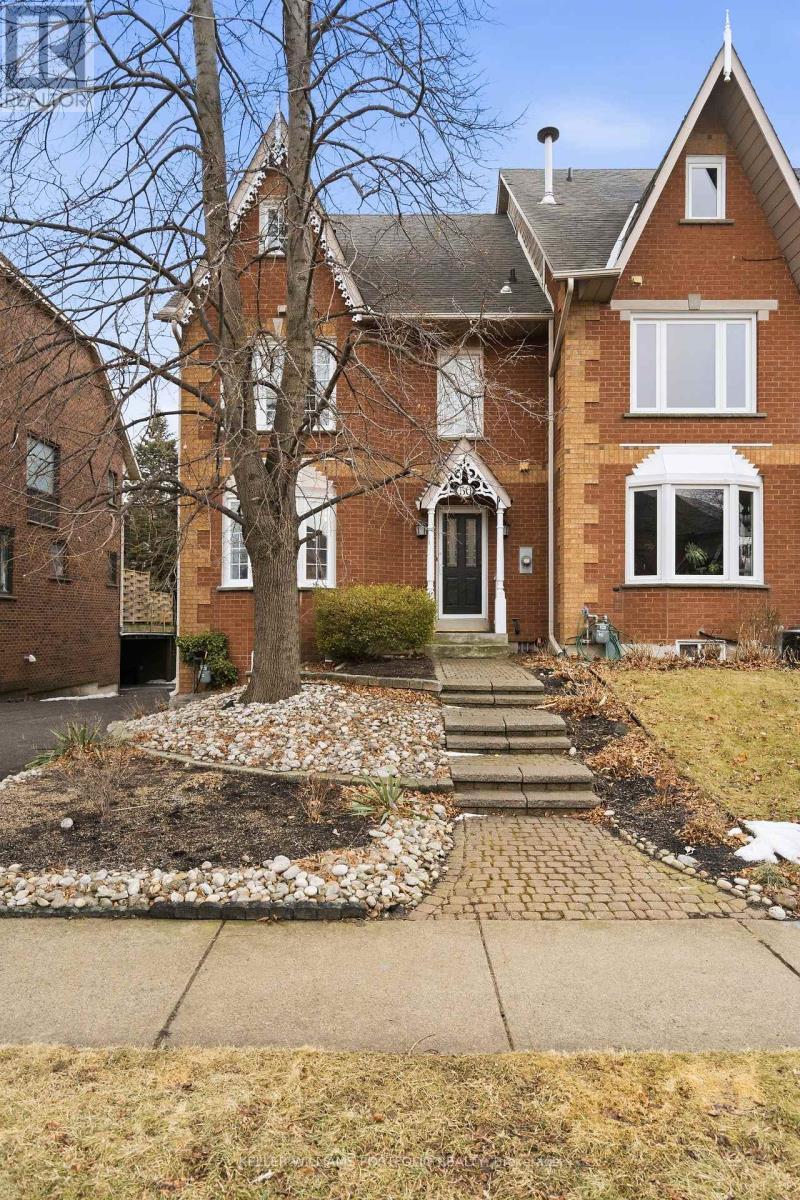 50 Edgewater Drive, Hamilton, ON - Outdoor