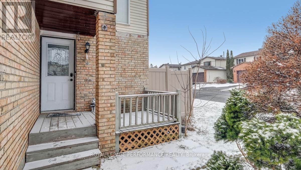 32 Brando Crescent, Ottawa, ON - Outdoor
