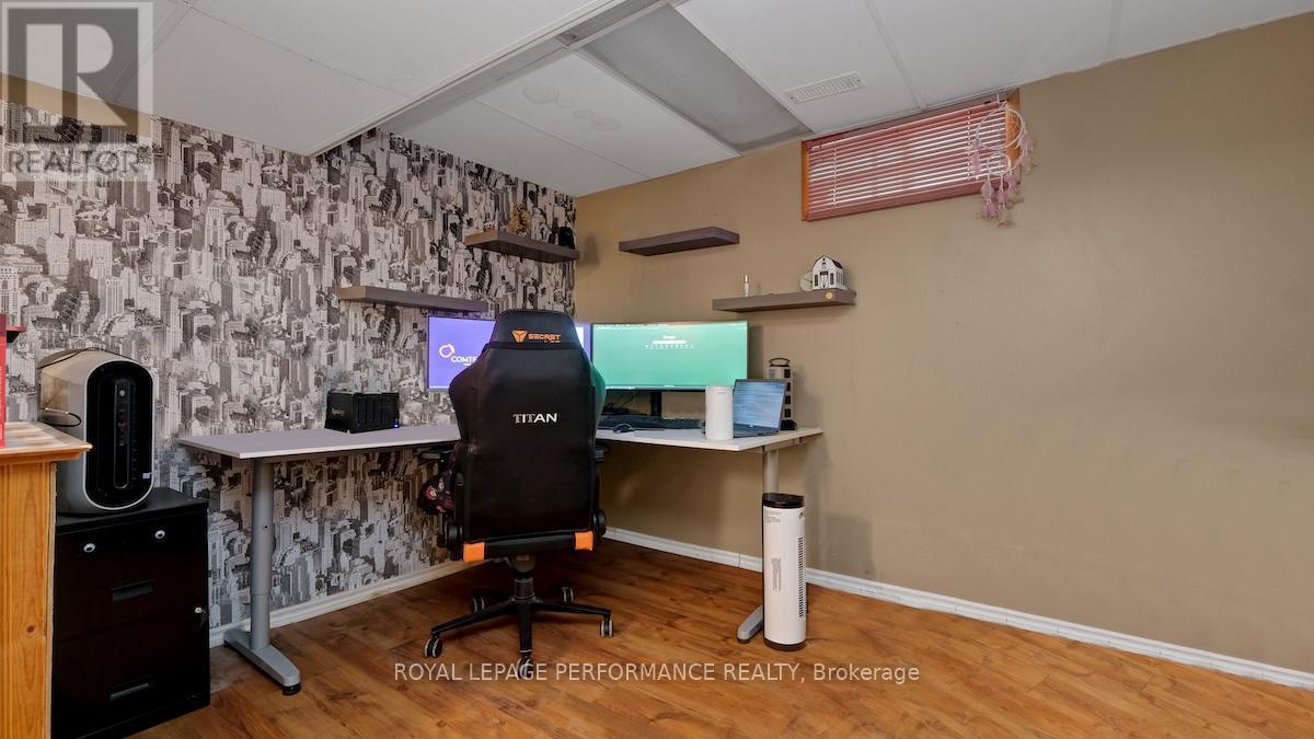 32 Brando Crescent, Ottawa, ON - Indoor Photo Showing Office