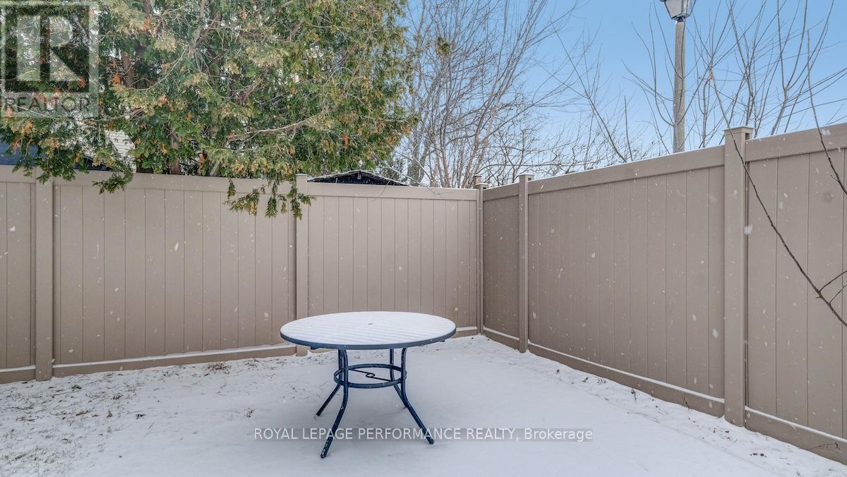32 Brando Crescent, Ottawa, ON - Outdoor