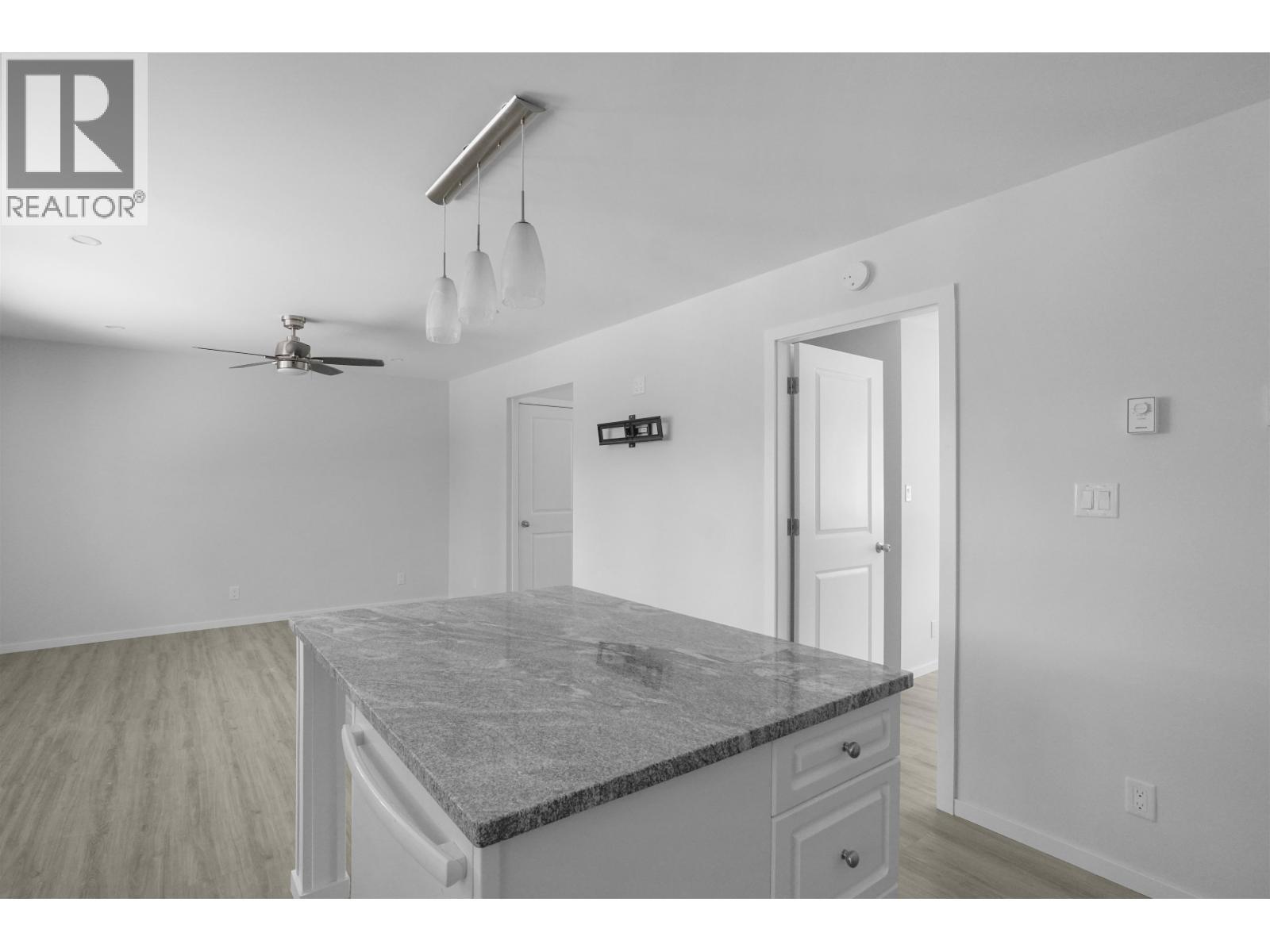 15 Gannet Crescent, Kitimat, BC - Indoor Photo Showing Kitchen