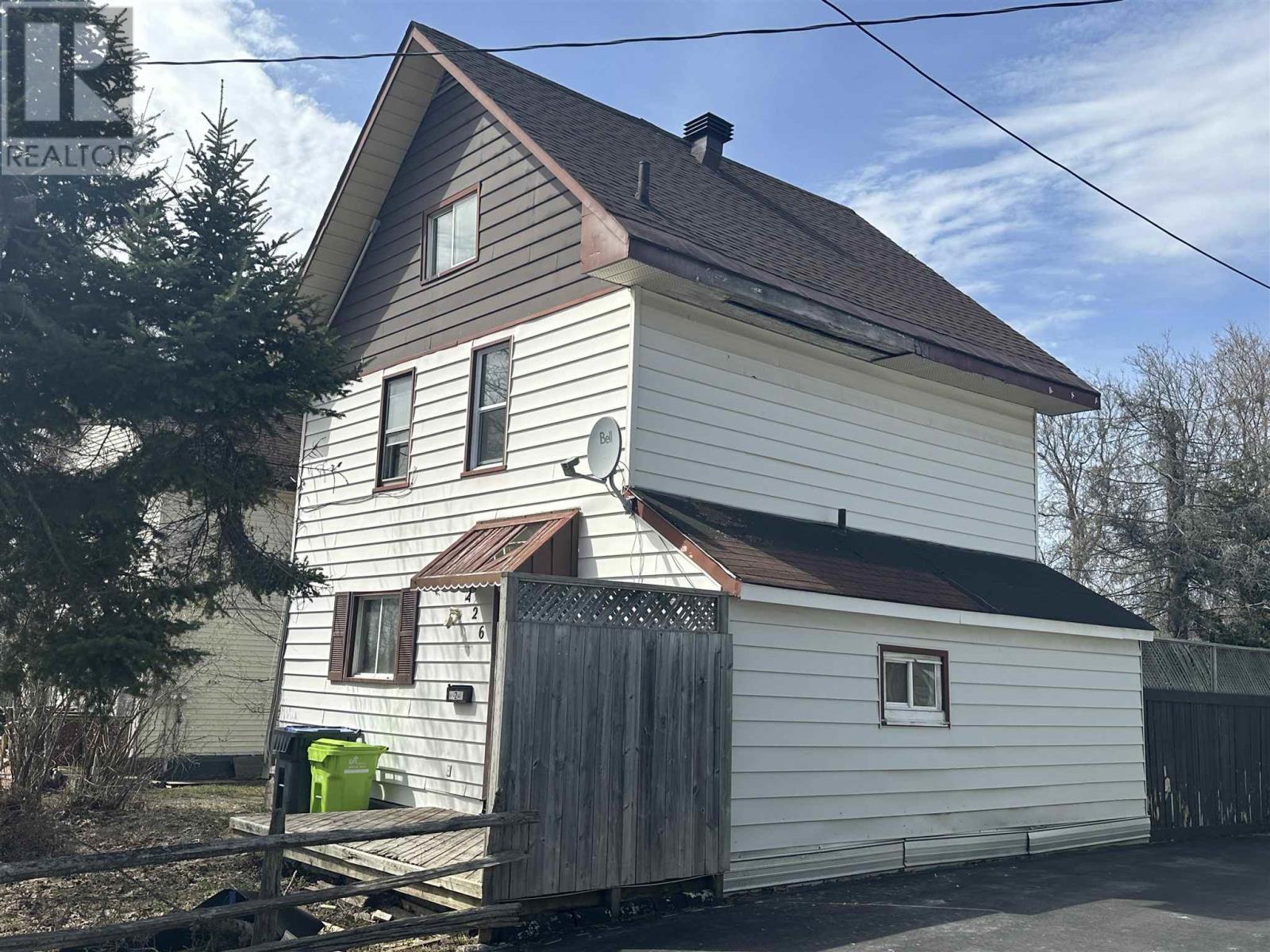 226 Birch St, Sault Ste. Marie, ON - Outdoor