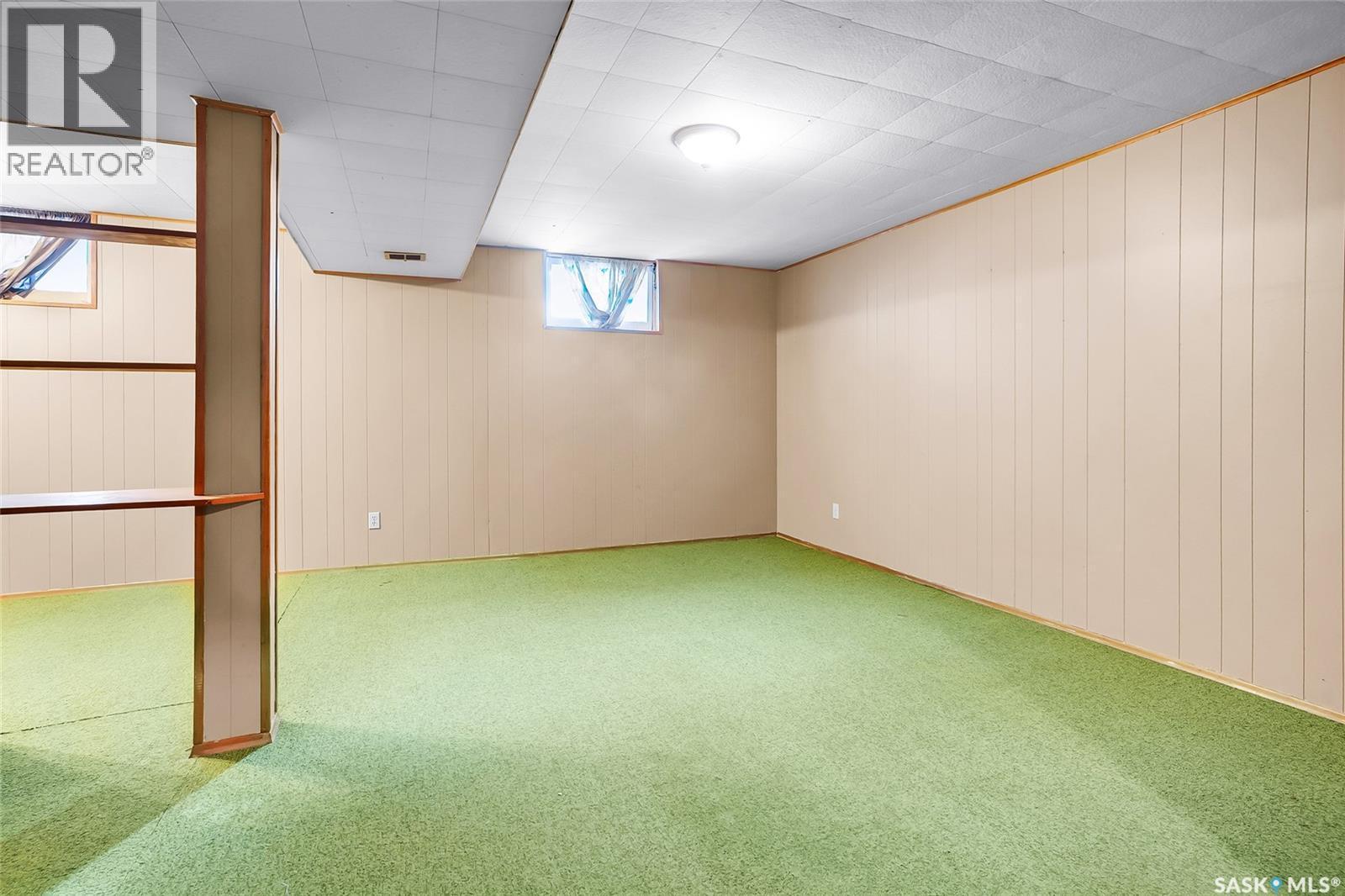 1313 9Th Street E, Saskatoon, SK - Indoor