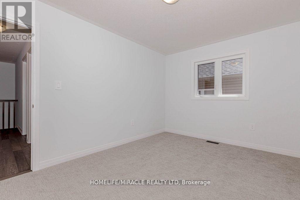 223 Rockledge Drive, Hamilton, ON - Indoor Photo Showing Other Room