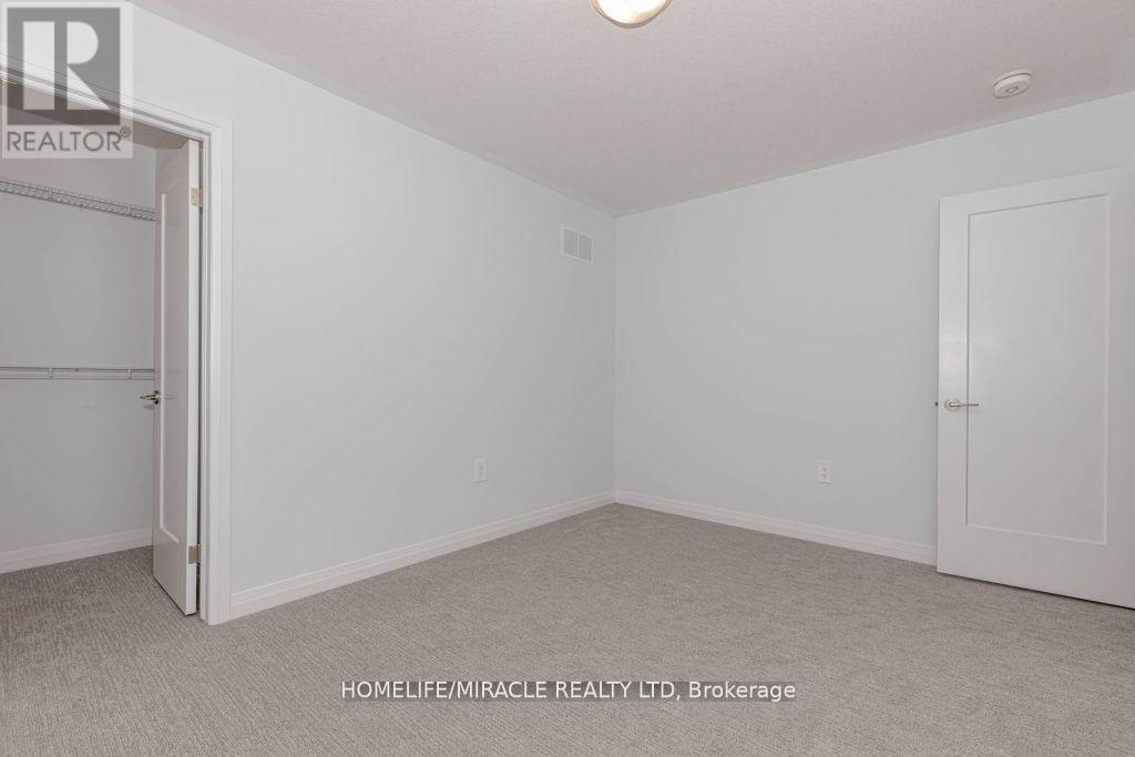 223 Rockledge Drive, Hamilton, ON - Indoor Photo Showing Other Room