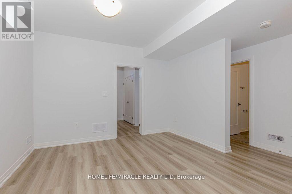 223 Rockledge Drive, Hamilton, ON - Indoor Photo Showing Other Room