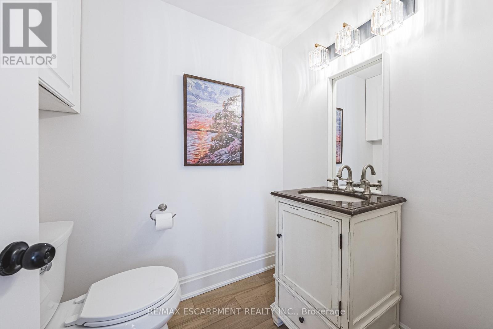 121 Paisley Boulevard E, Mississauga, ON - Indoor Photo Showing Bathroom