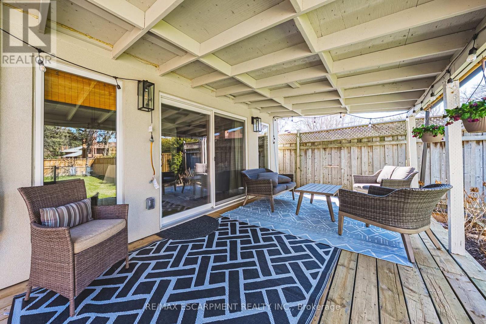 121 Paisley Boulevard E, Mississauga, ON - Outdoor With Deck Patio Veranda With Exterior