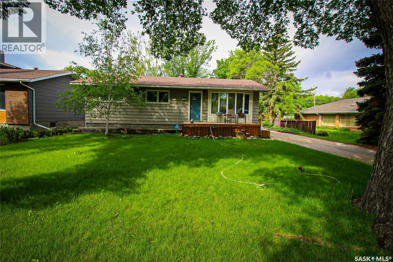 851 2Nd Street E, Shaunavon, SK