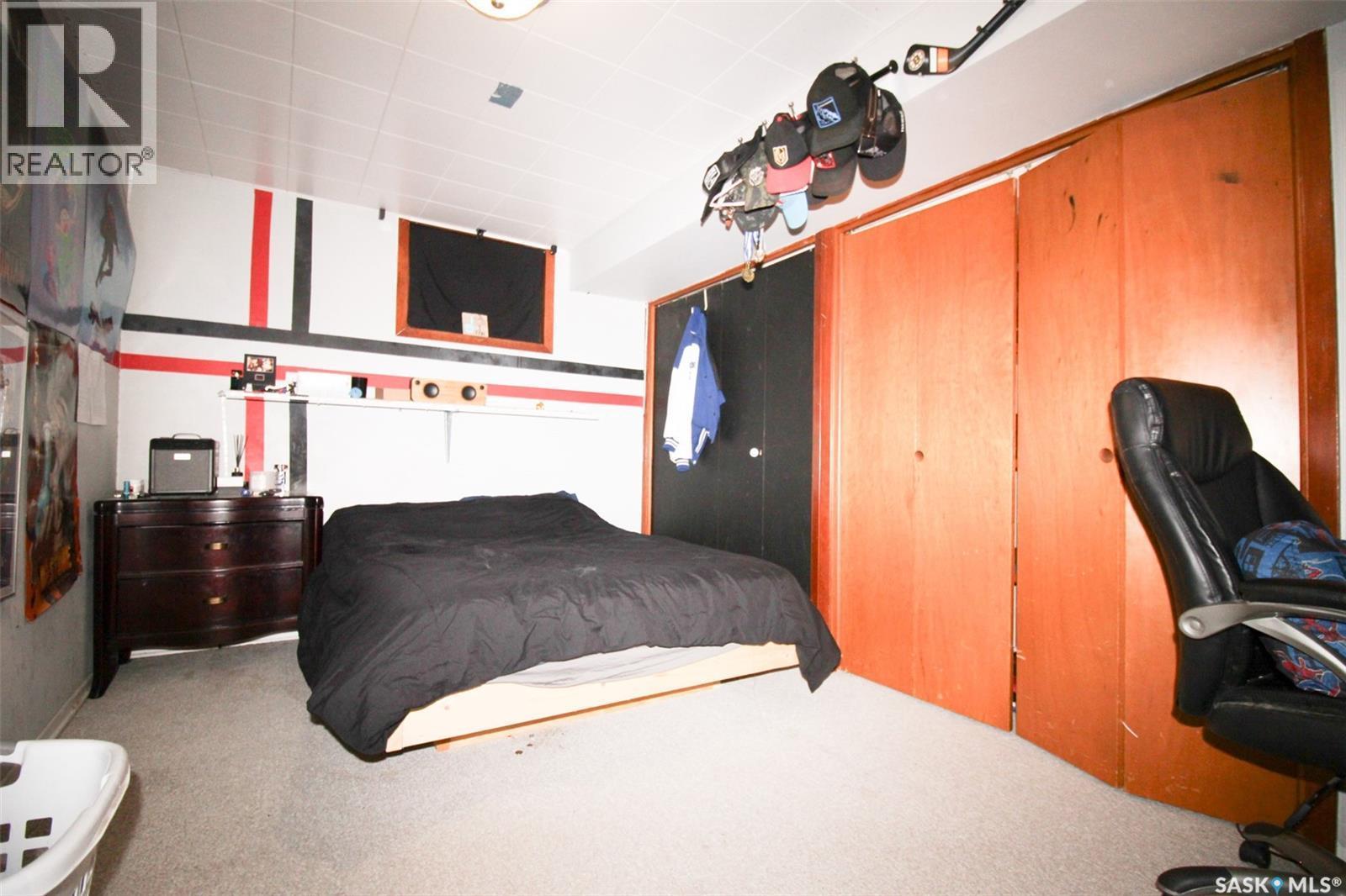 851 2Nd Street E, Shaunavon, SK